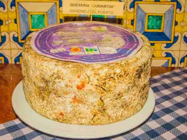 quesos-asturianos-madrid-centro-sidreria-carlos-tartiere